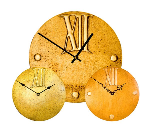 large-round-wall-clocks-with-large-roman-12.jpg Round Clocks with large Roman 12 - Image 1